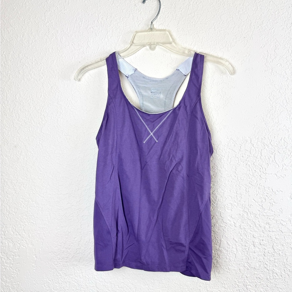 Womens NIKE sports top Medium